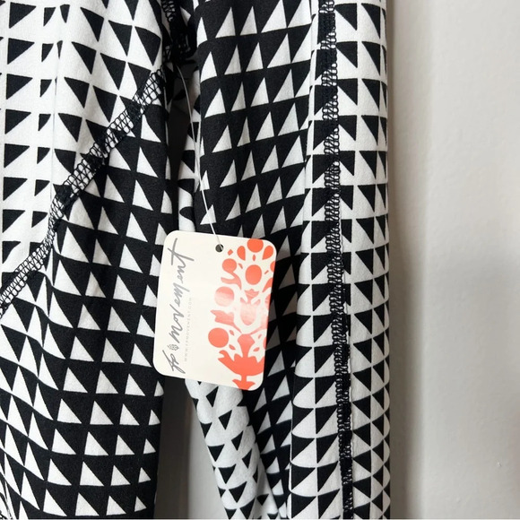 Free People Movement NWT Misty Morning Printed Layer in Transition Black Combo - Picture 6 of 9